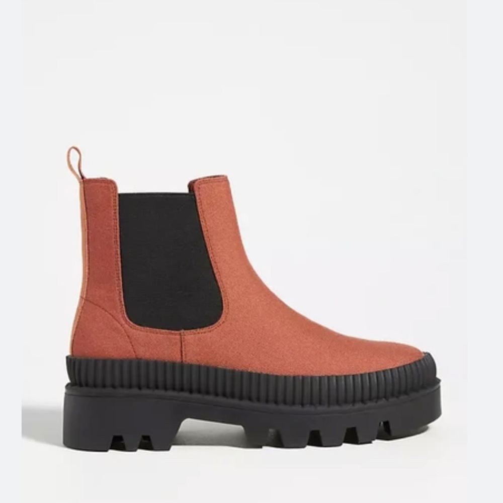 Anthropologie Silent D PIA Chelsea Platform Boot